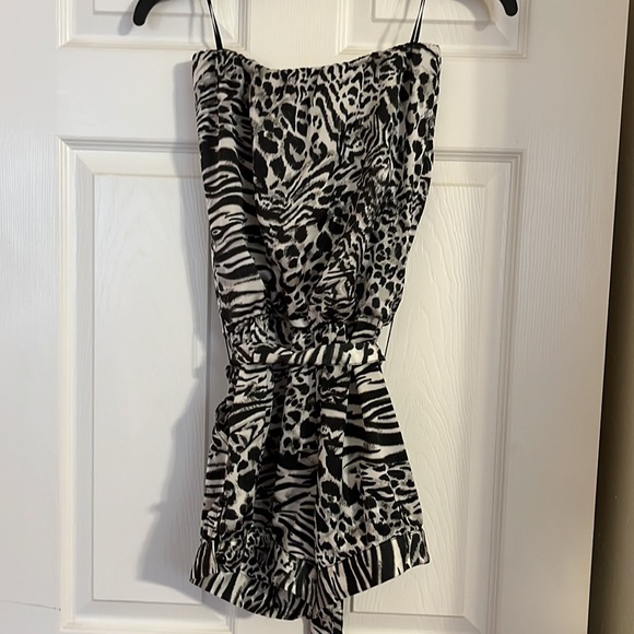 Guess animal print romper - Picture 4 of 5